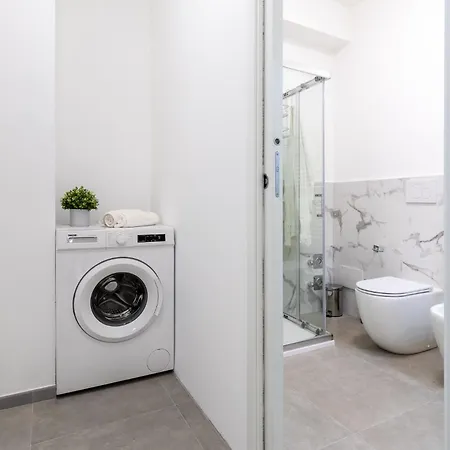 Charming Gioberti, 5 Min Pnuova Apartment Turin